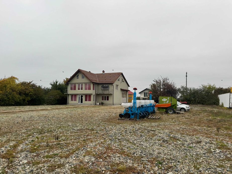 Showroom + Birouri + Hala  : Proprietate 3000 m2 pe Calea Bucuresti