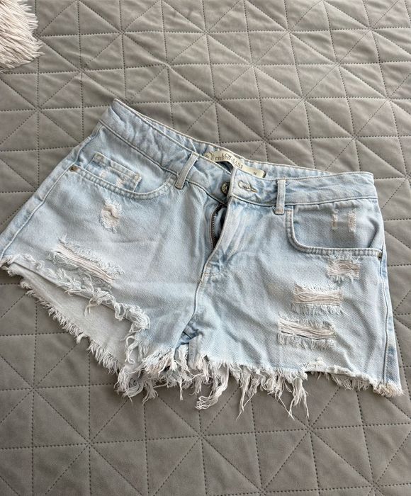 Дамски дънкови къси гащи