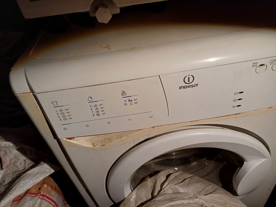 Продам стиралку Индезит