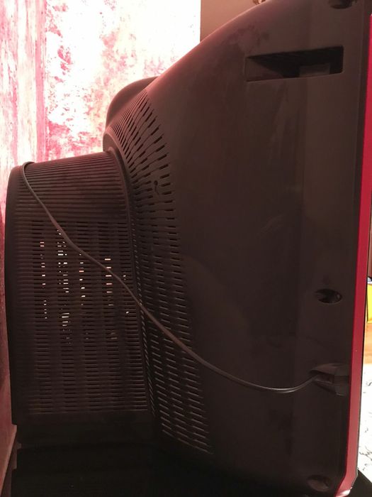 LG  телевизор продаётся