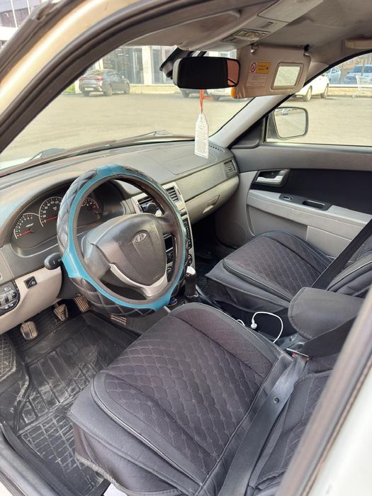 Продается приора