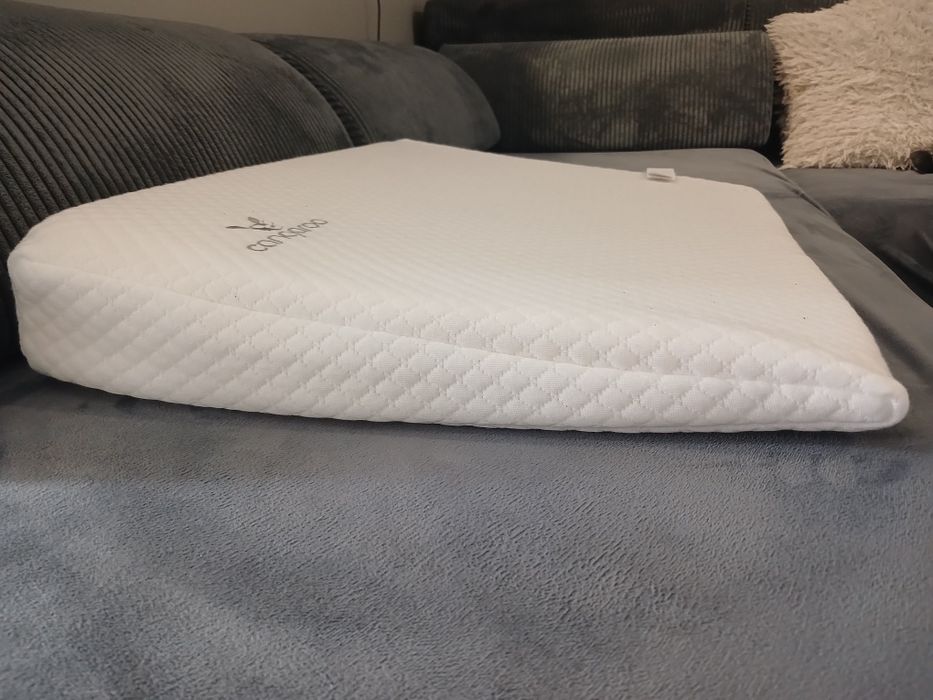 Антирефлуксна възглавница