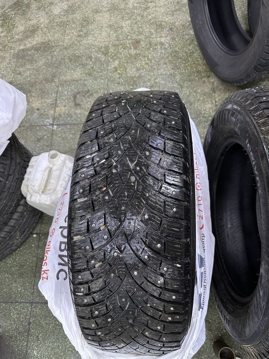 продам зимние шипованные шины