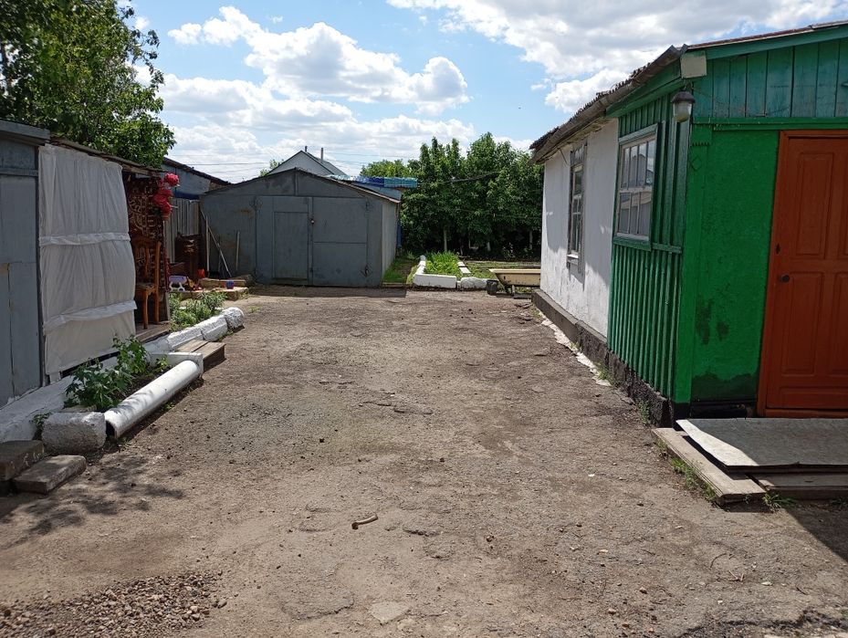 Кирпичный дом с центральным отоплением!!!