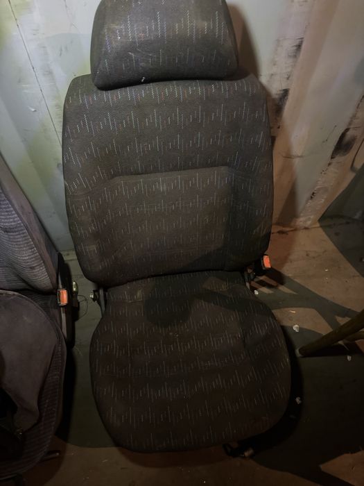 Сиденья передние,задние гольф 3