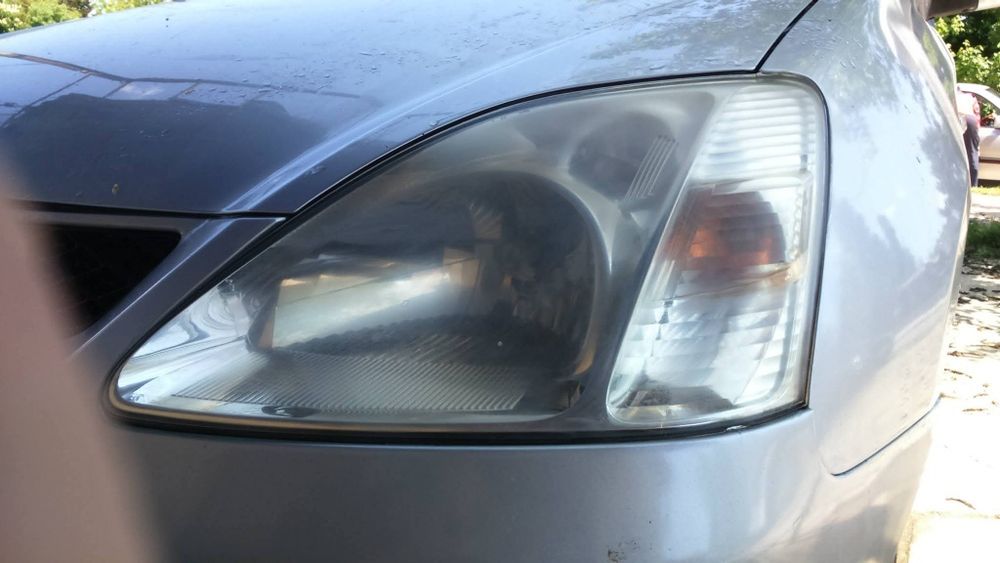 Полиране на Автомобилни фарове