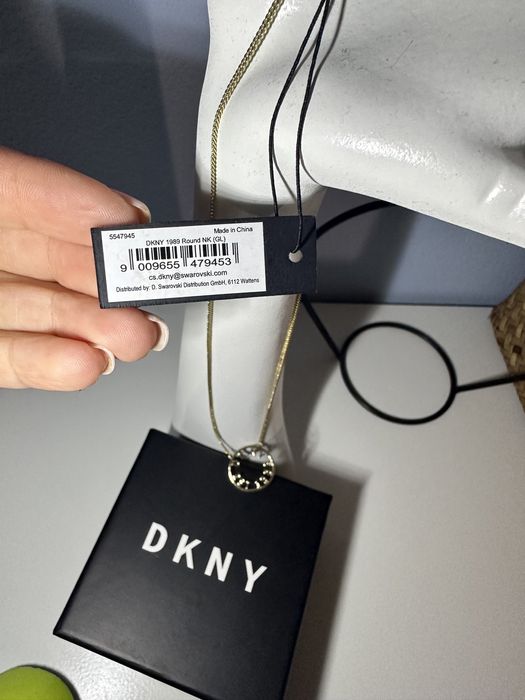 Ново дамско колие DKNY