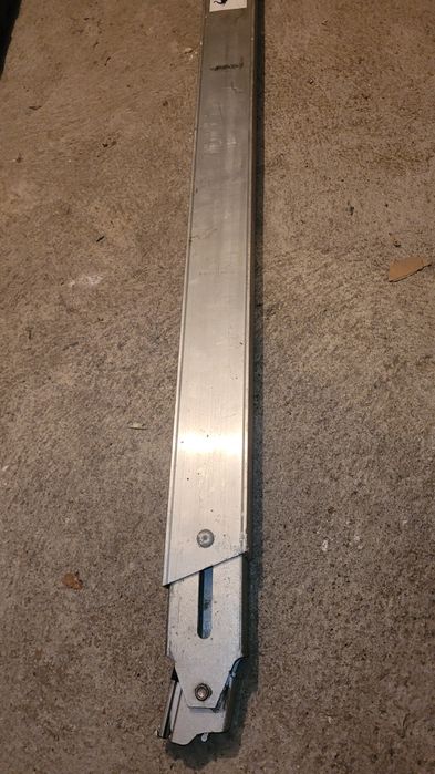 Bară  fixare marfă