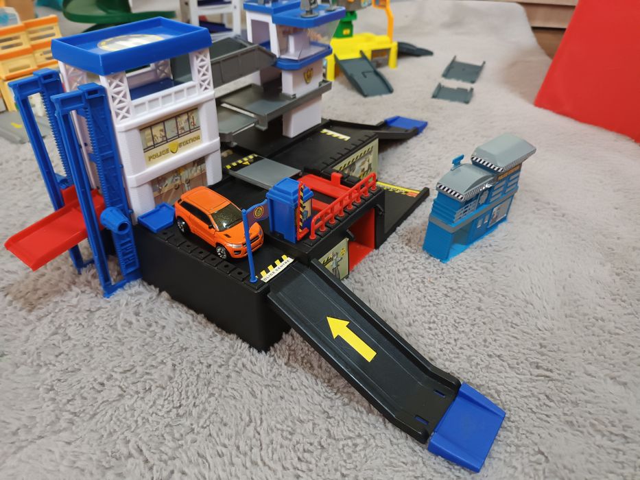 Clădiri pentru mașinuțe mici orășel camion politie