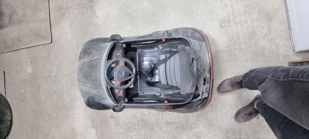 Срочно продам детский электро кар