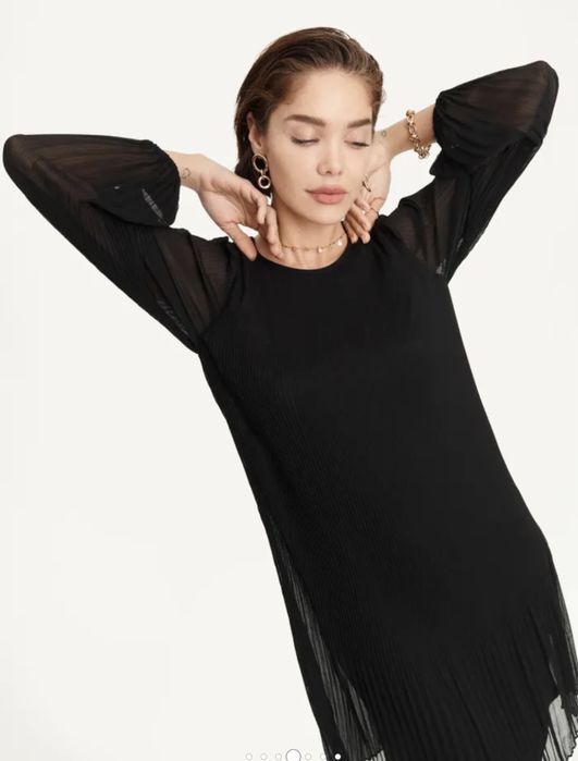 Платье от DKNY новое