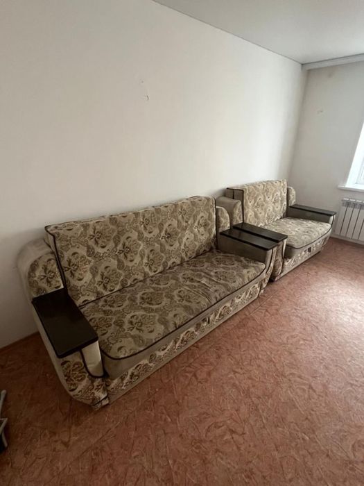 Отдам даром два дивана