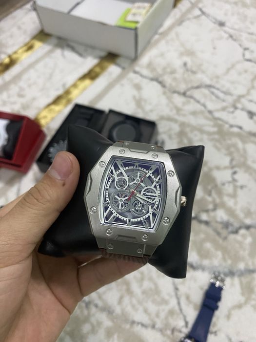 Сағаттар сатылады сапаоары жақсы