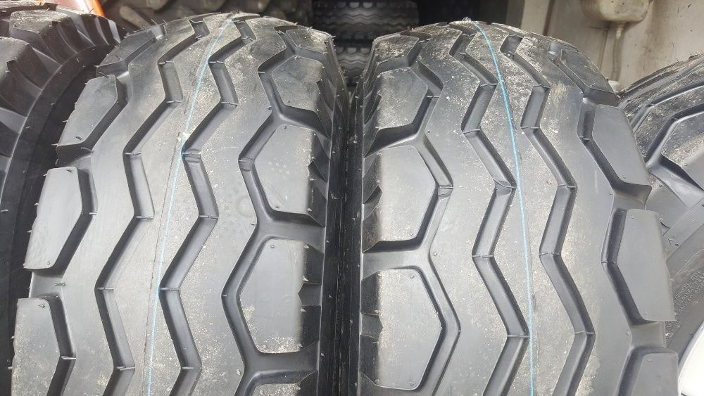 Cauciucuri noi 10.0/75-15.3 echipate pe janta livram in toata tara