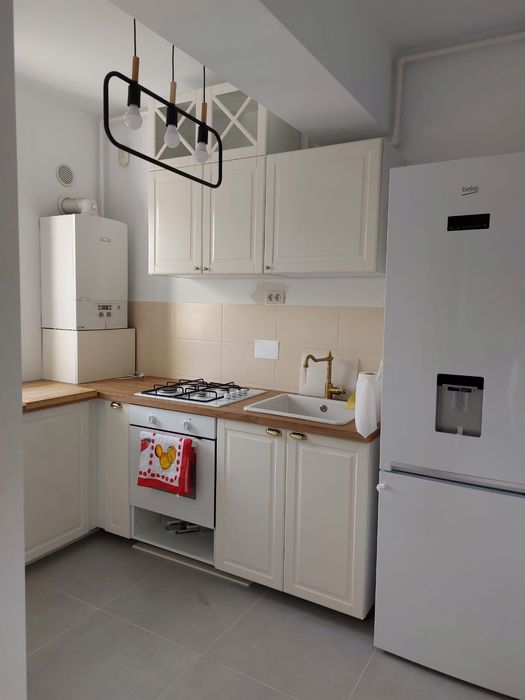 Garsoniera de închiriat