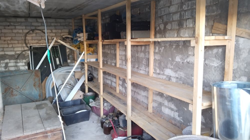 Срочно Продам гараж в кооперативе космос