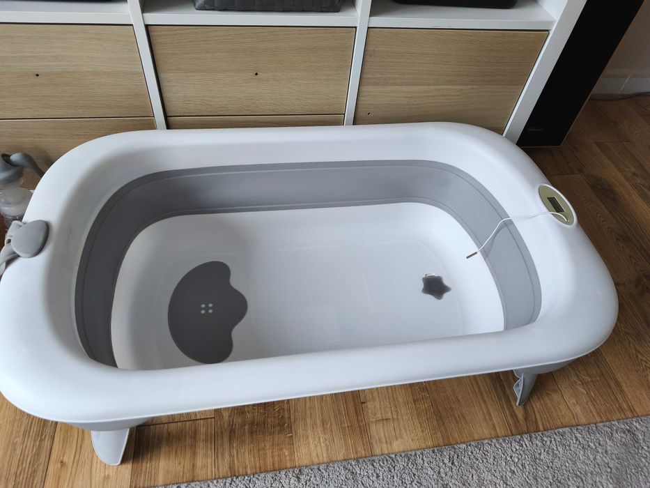 Бебешко корито с термометър