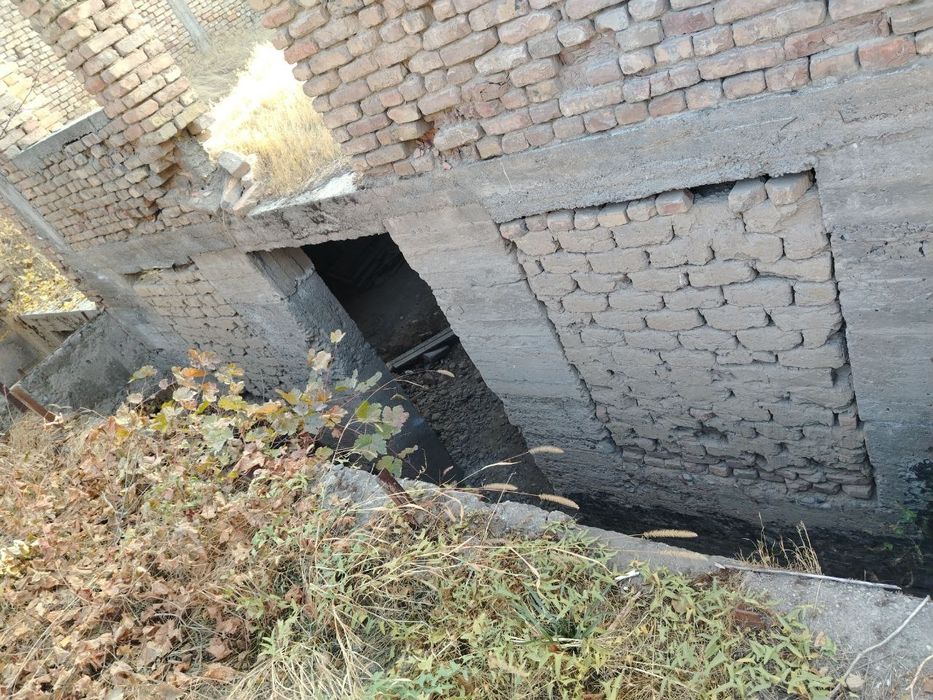 Участок 6.3 соток мажнунтол пост Рохат не доезжает