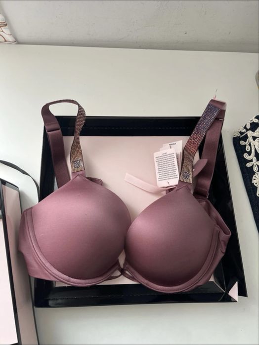 Sutien  Push-up Bombshell cu bretele strălucitoare Add-2-Cups