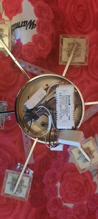 Продается Новая Люстра