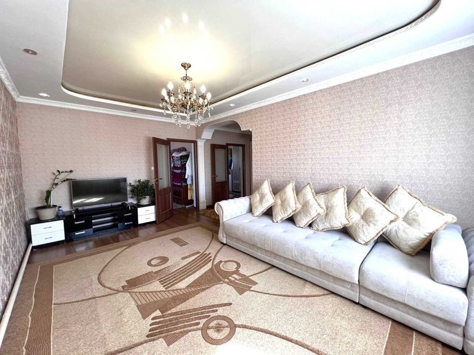 Продам дом в г.Косшы на берегу реки Саркырама