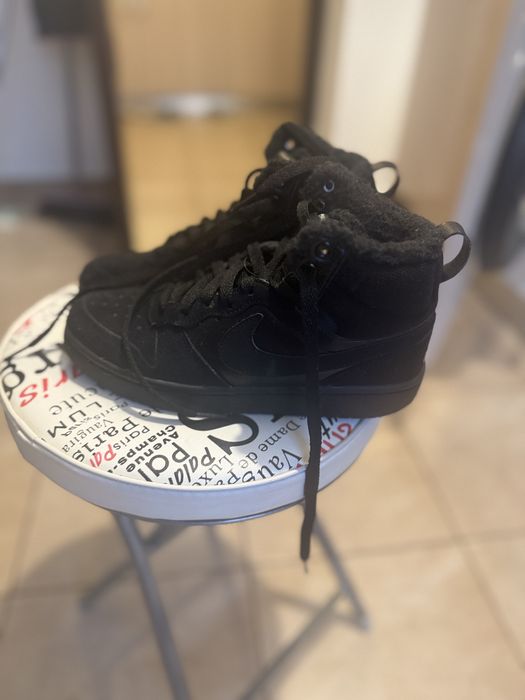 Adidasi Nike Mid-high insertie piele/blana