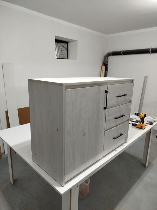 Камод с МДФ шкафчик и 3-х ящиков