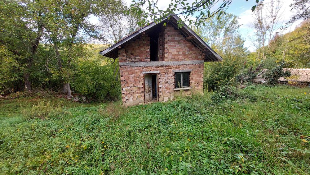 Продава се Къща в с. Мечковица, Област Габрово - 33 кв.м за 495 €/кв.м - Снимка #3