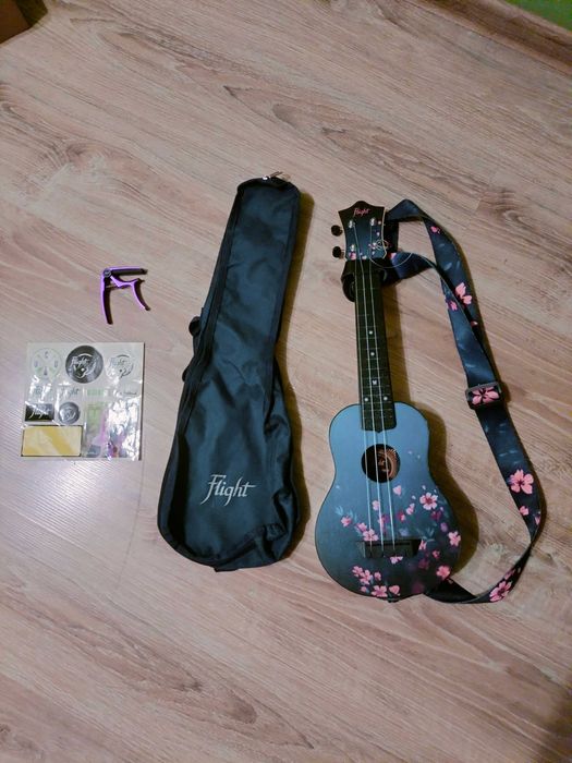 Укулеле "Flight" в расцветке сакура