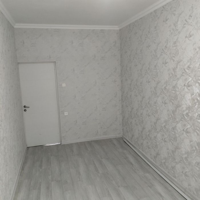 Zangiota tumani Myassokombinatda 4-qavatli domni 1chi qavati sotiladi