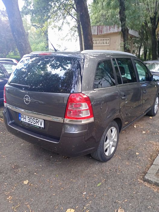 Vânzare autoturism monovolum
