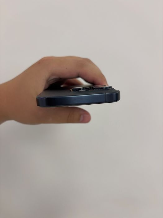 iPhone 15 Pro 256 GB Blue Titanium