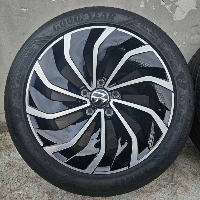 VW Golf 8 модел Ventura