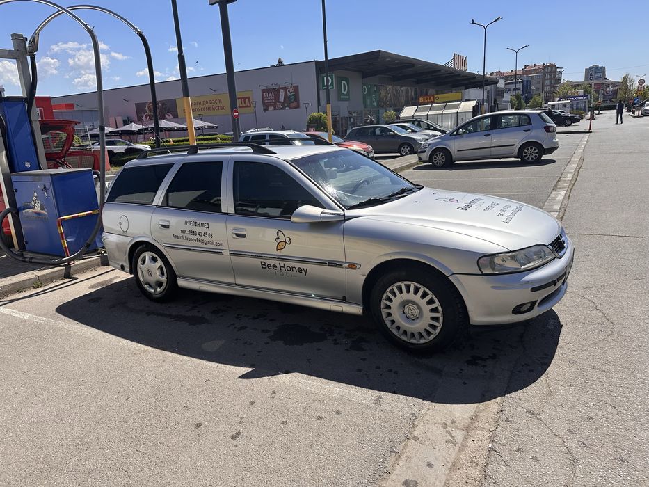 Опел Вектра Б фейслифт 2000 година