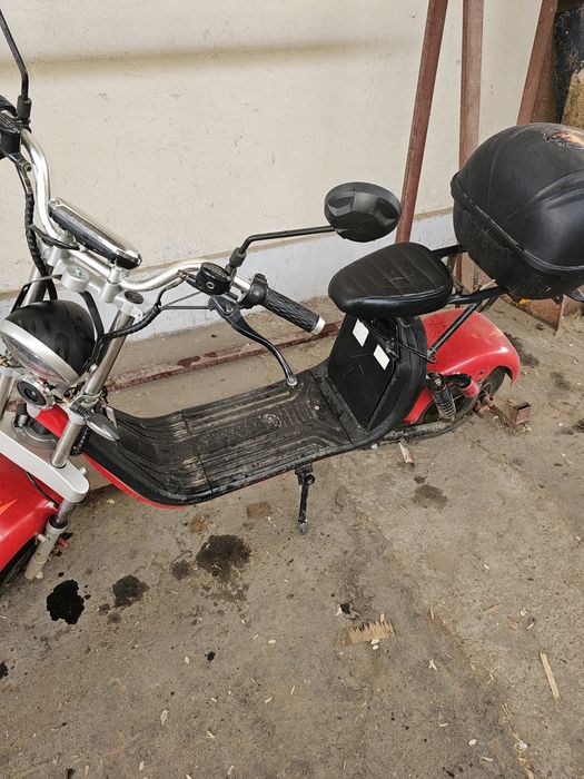Vând scuter electric