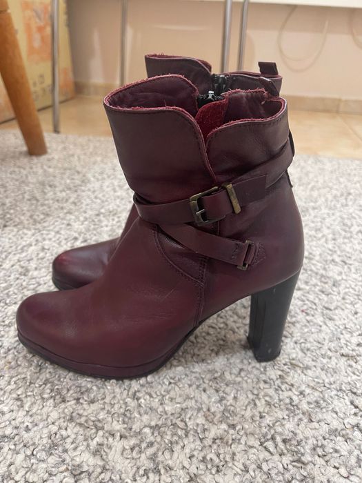 Продавам дамски боти естествена кожа