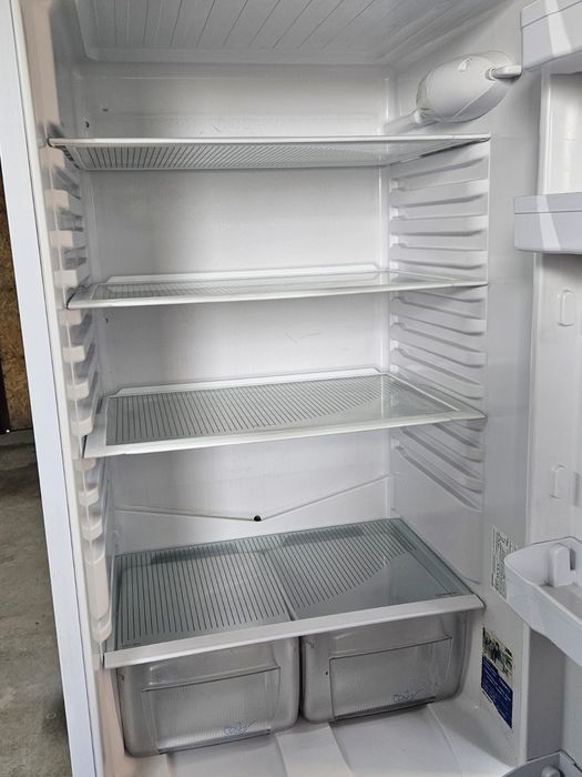 Продам холодильник Индезит