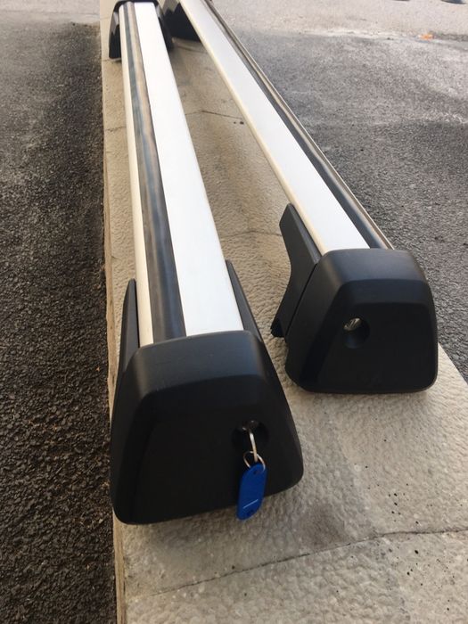 Volvo XC 40, XC 90, XC60, V90 , V60 - напречни греди , багажник Thule