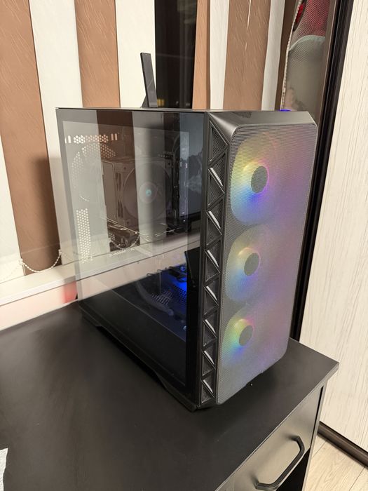 Pc Gaming Garantie Rtx 4070 super / Amd Ryzen 5 9600x / 32gb ram ddr5 / 2 tb ssd