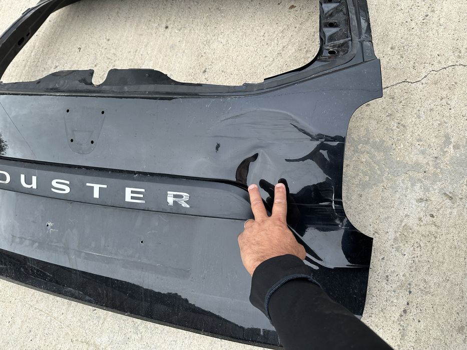 Hayon dacia duster.