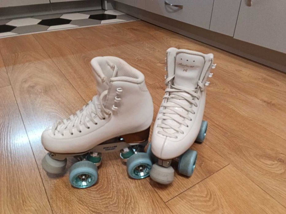 Професионални ролкови кънки