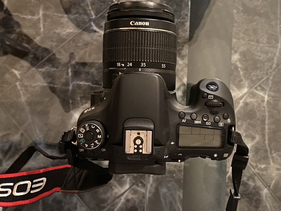 DLSR фотоапарат Canon EOS 70D + ПОДАРЪК ЧАНТА