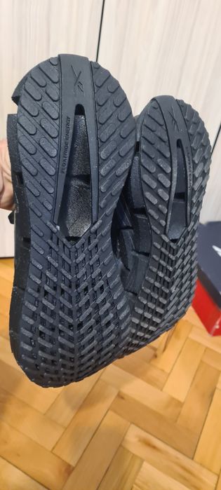 Маратонки Reebok N45-29,5см