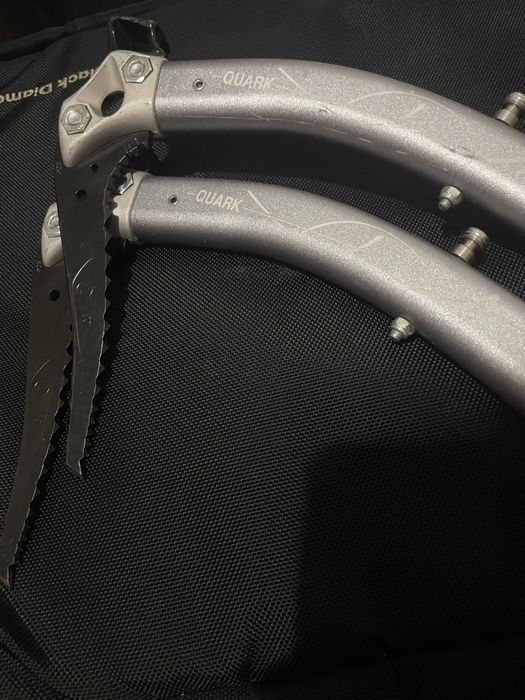 Pioleti tehnici Petzl Quark hammer Black Diamond Grivel Cassin
