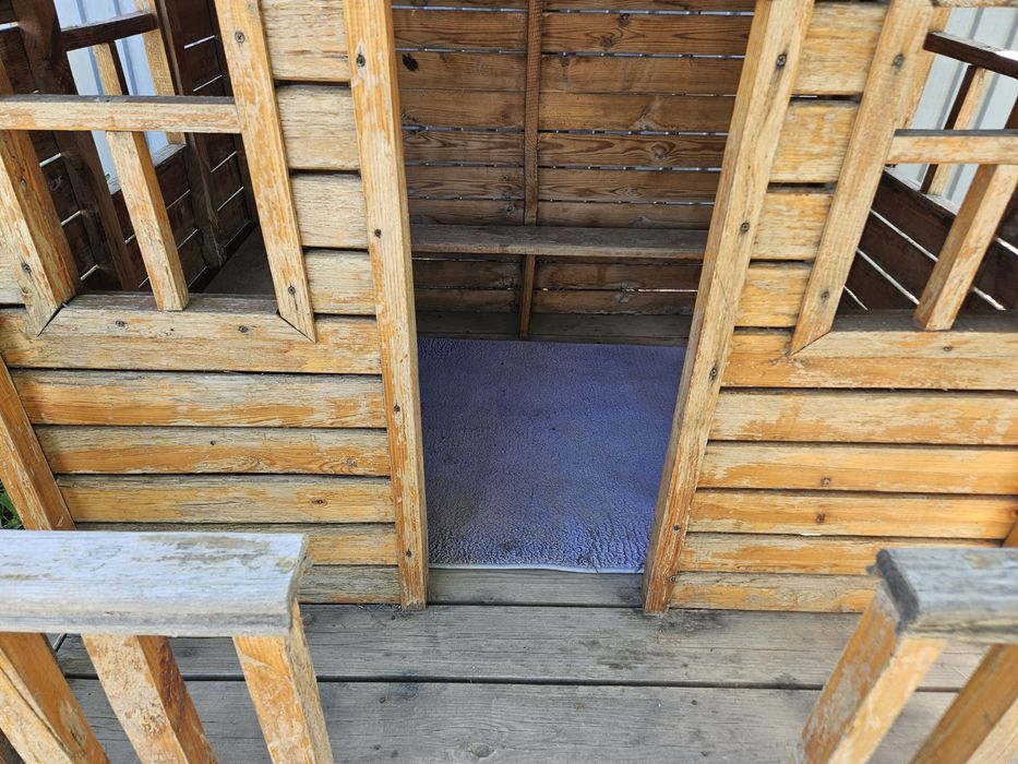 Детский деревянный игровой домик