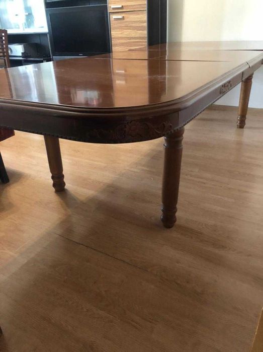 Стол гостиный на 16 персон