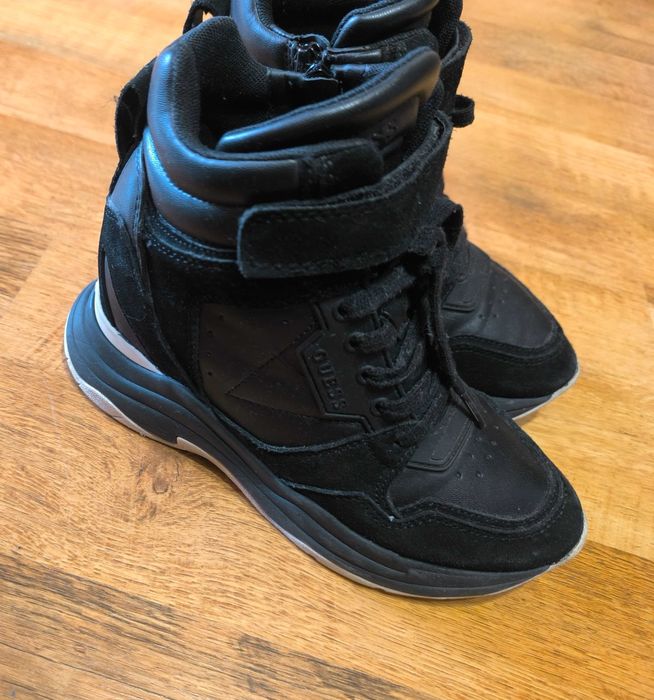 Дамски маратонки GUESS