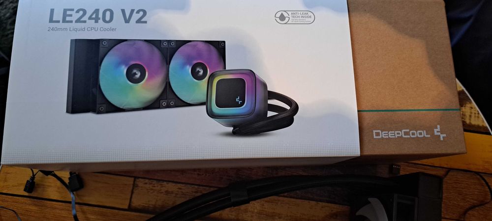 Водно охлаждане за процесор DeepCool LE240 V2