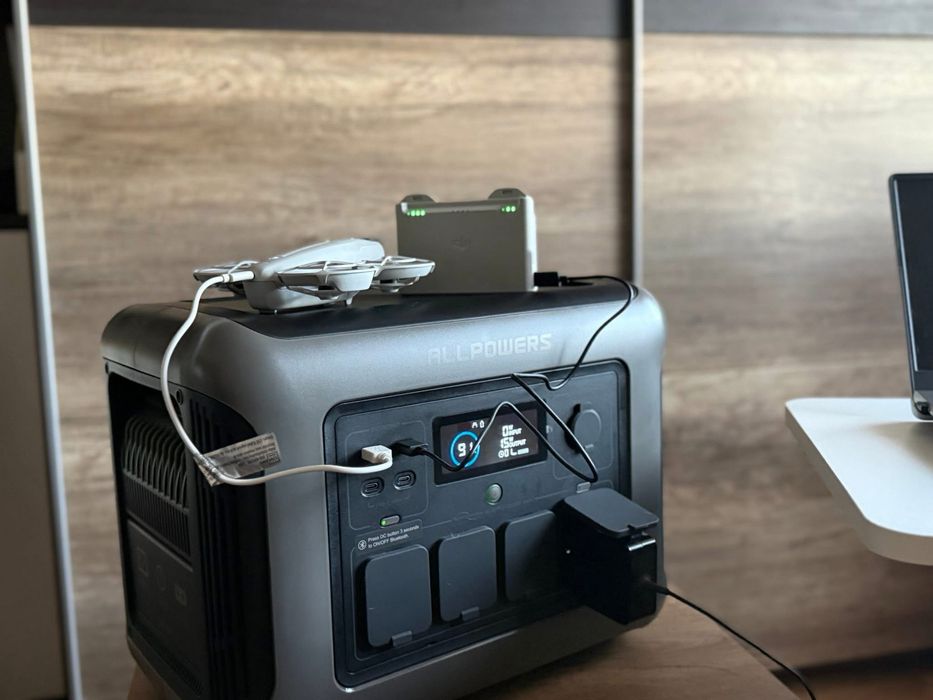 Vand kit OFF GRID , Panou solar 200w si statie All powers