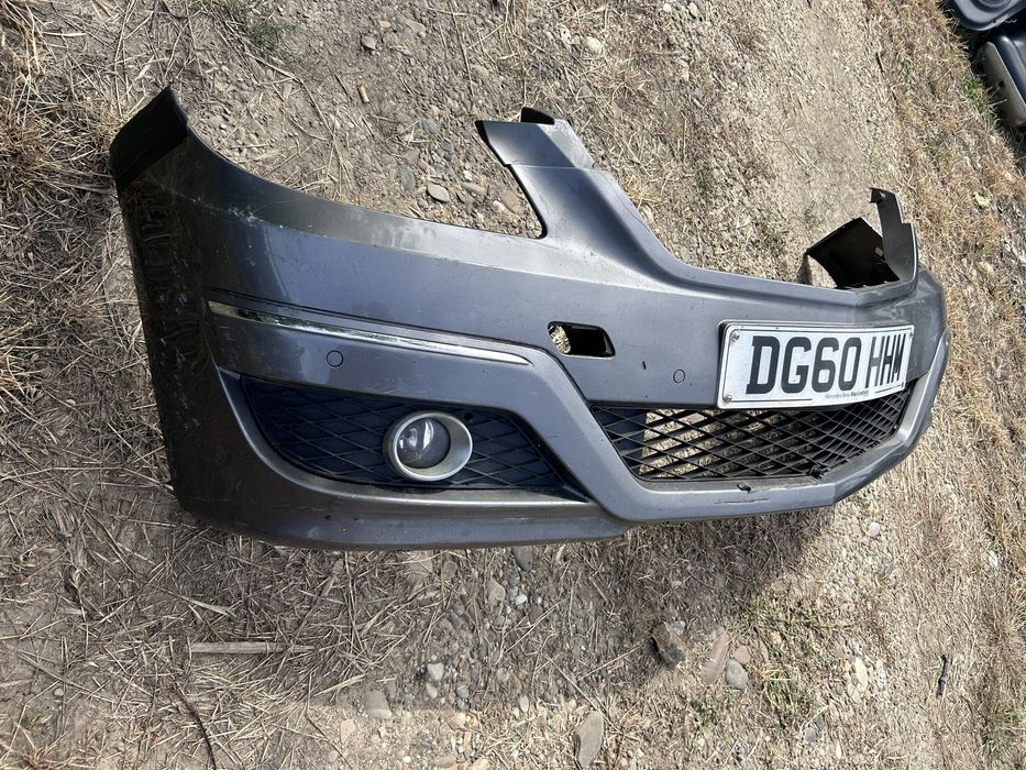 Bara fata Mecedes A class